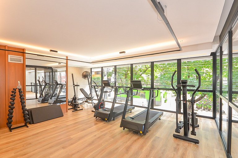 Apartamento finamente decorado, no Centro de Curitiba, até 2