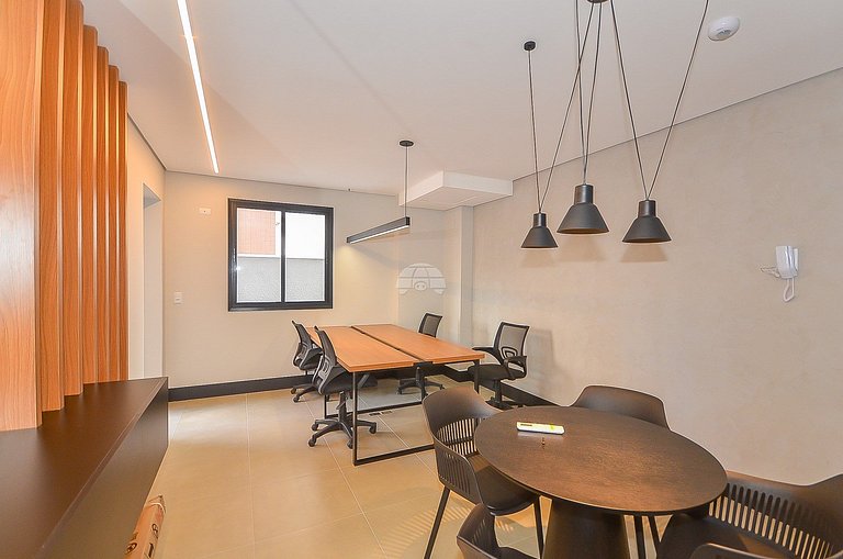 Apartamento finamente decorado, no Centro de Curitiba, até 2