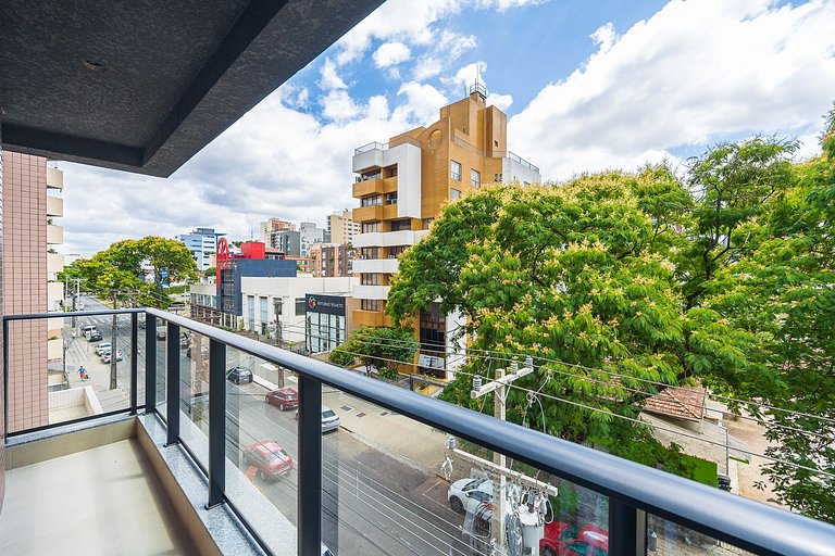 Studio com Sacada no Centro
