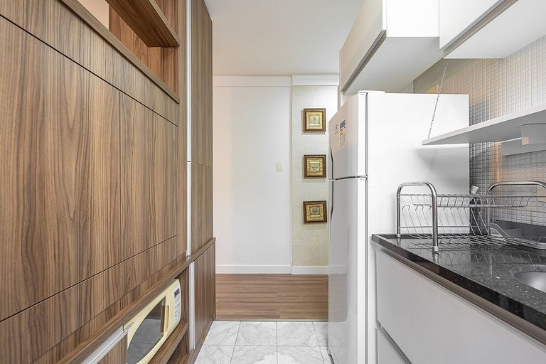 Studio com sacada Alto da Glória