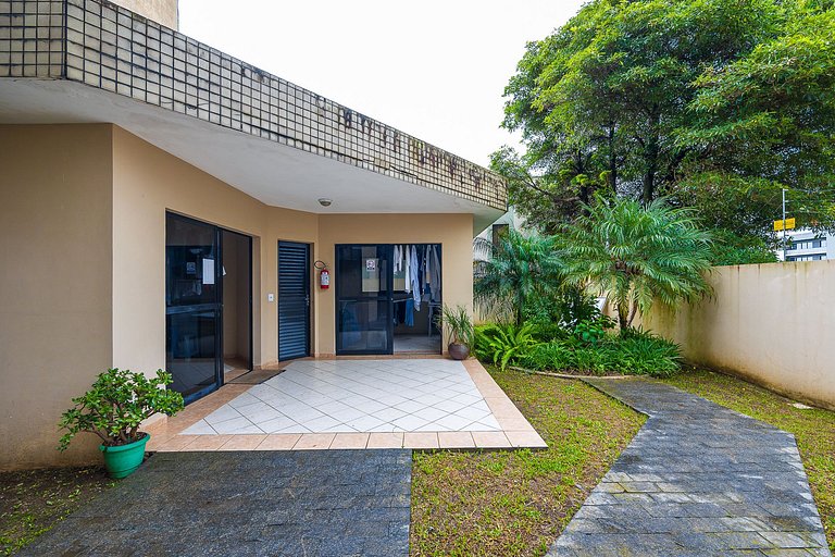 Studio com sacada Alto da Glória