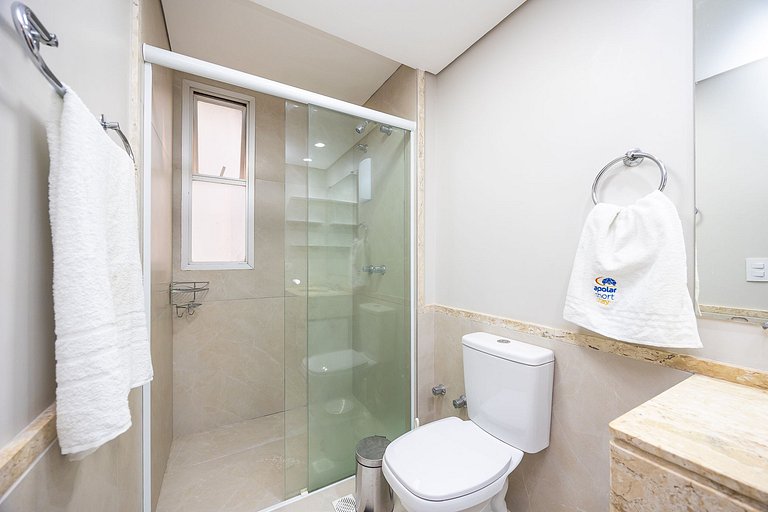 Apartamento finamente decorado, no Centro de Curitiba, até 2