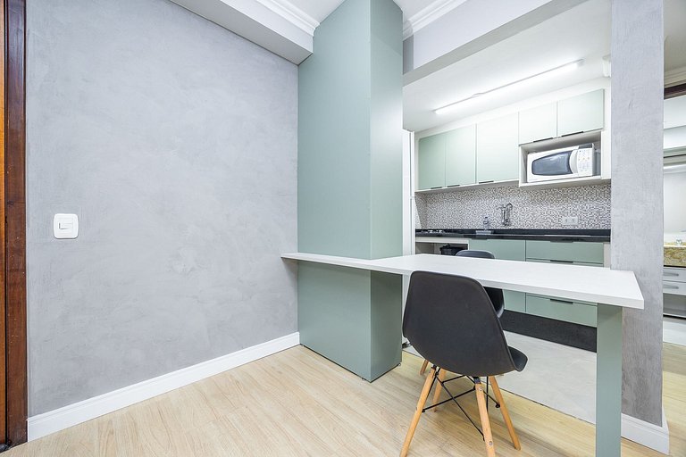 Apartamento finamente decorado, no Centro de Curitiba, até 2