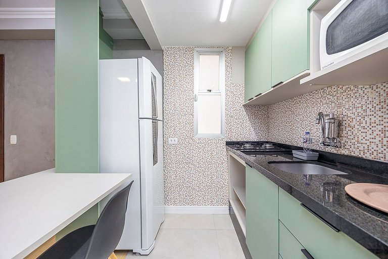 Apartamento finamente decorado, no Centro de Curitiba, até 2