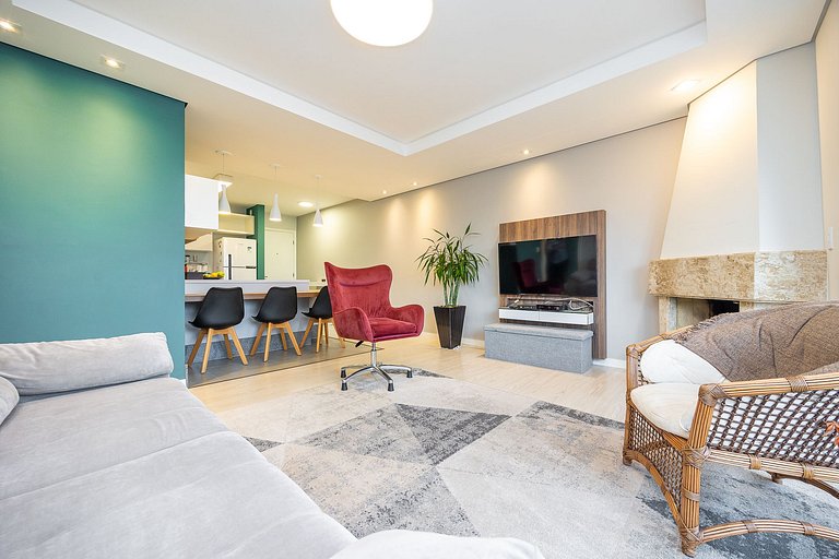 Apartamento 3 quartos, sendo 1 suíte, no Bigorrilho, m²