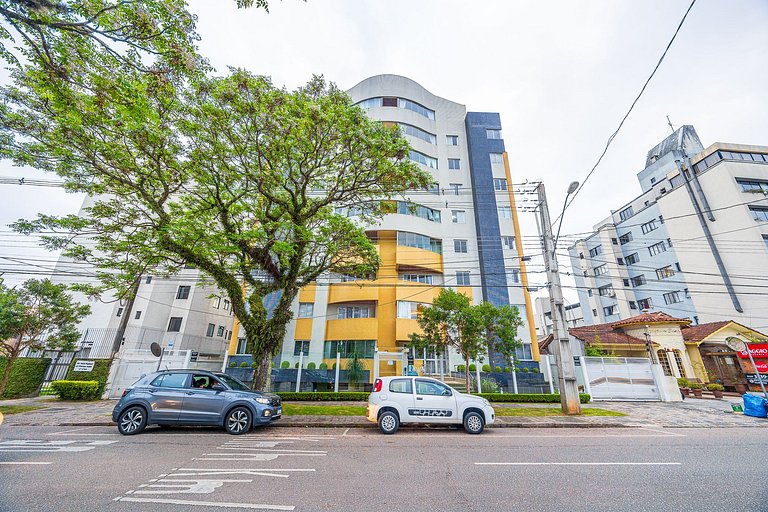Apartamento 3 quartos, sendo 1 suíte, no Bigorrilho, m²