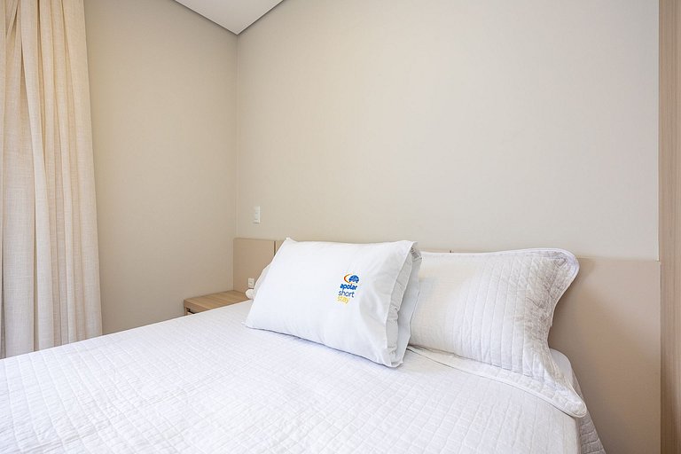 Apartamento finamente decorado, no Centro de Curitiba, até 2