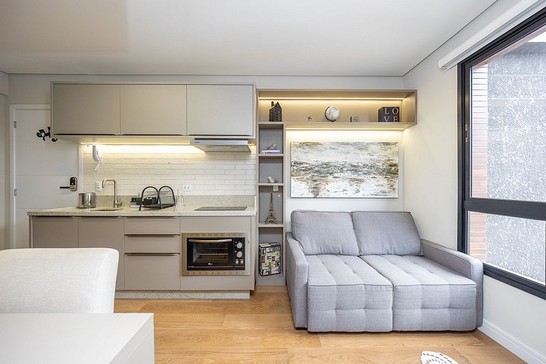 Apartamento finamente decorado, no Centro de Curitiba, até 2