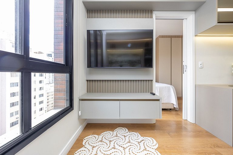 Apartamento finamente decorado, no Centro de Curitiba, até 2