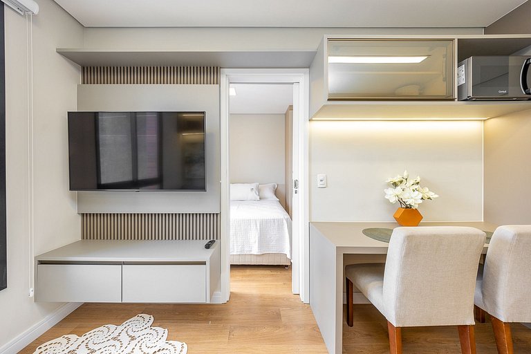 Apartamento finamente decorado, no Centro de Curitiba, até 2
