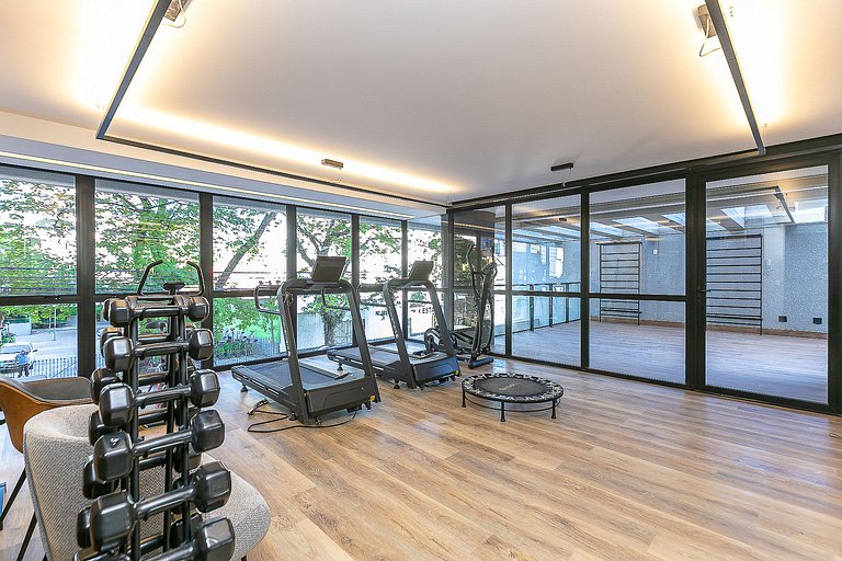 Apartamento finamente decorado, no Centro de Curitiba, até 2