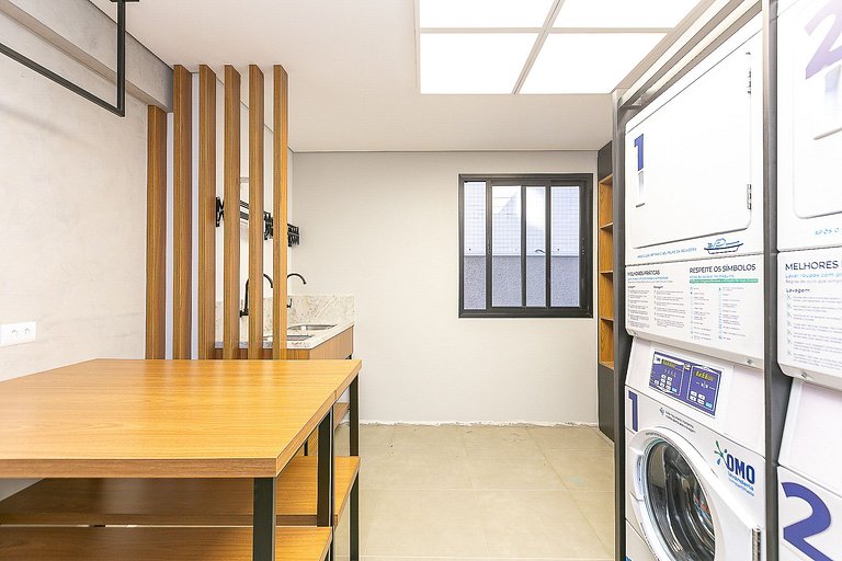 Apartamento finamente decorado, no Centro de Curitiba, até 2