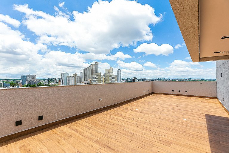 Apartamento finamente decorado, no Centro de Curitiba, até 2