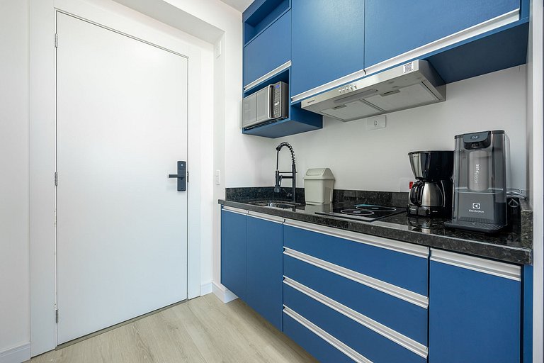 Apartamento finamente decorado no Centro de Curitiba, até 2