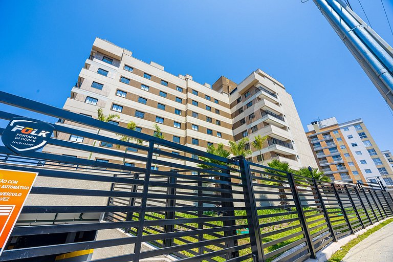 Apartamento finamente decorado no Centro de Curitiba, até 2