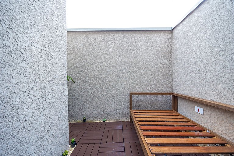 Studio Duplex finamente decorado em Curitiba, à 400m do Shop