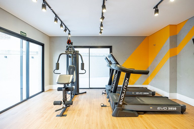 Studio Duplex finamente decorado em Curitiba, à 400m do Shop