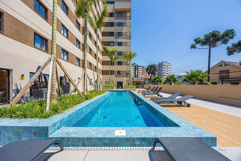 Apartamento finamente decorado, no Centro de Curitiba, até 2