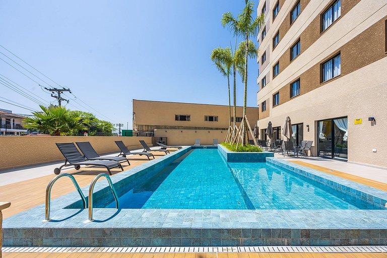 Apartamento finamente decorado, no Centro de Curitiba, até 2