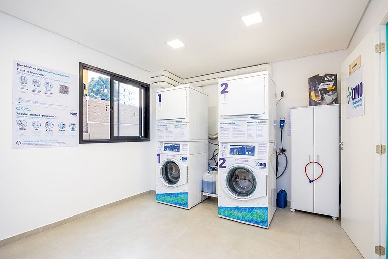 Apartamento finamente decorado, no Centro de Curitiba, até 2