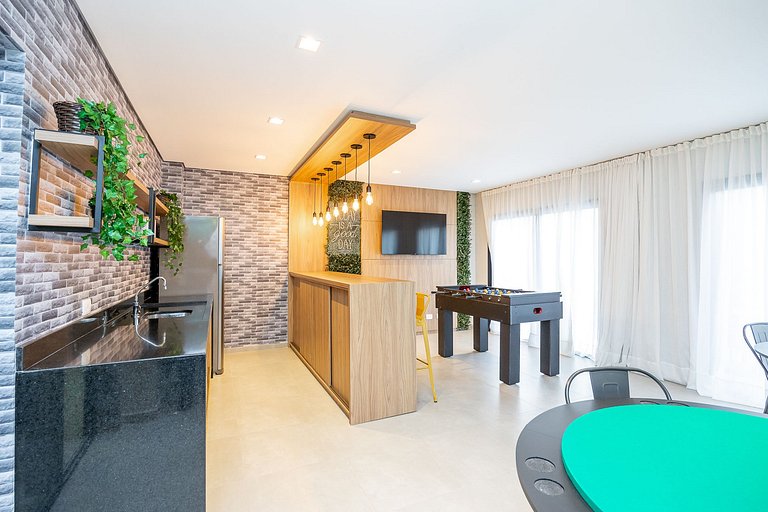 Apartamento finamente decorado, no Centro de Curitiba, até 2