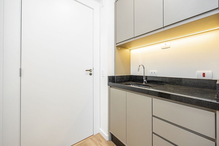 Apartamento finamente decorado no Centro de Curitiba, até 2