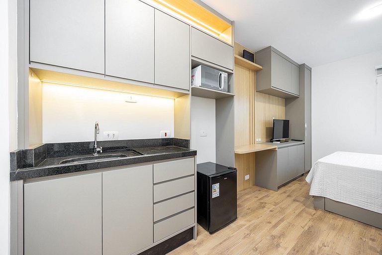 Apartamento finamente decorado no Centro de Curitiba, até 2