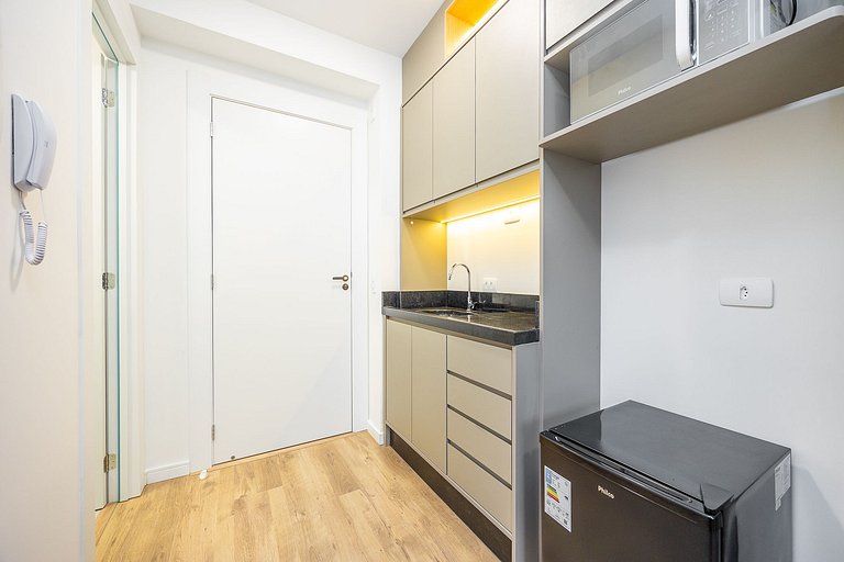 Apartamento finamente decorado no Centro de Curitiba, até 2