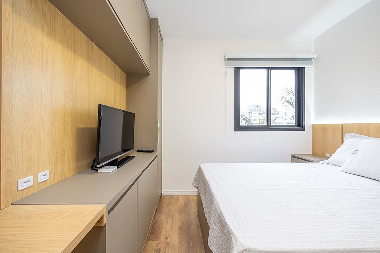 Apartamento finamente decorado no Centro de Curitiba, até 2