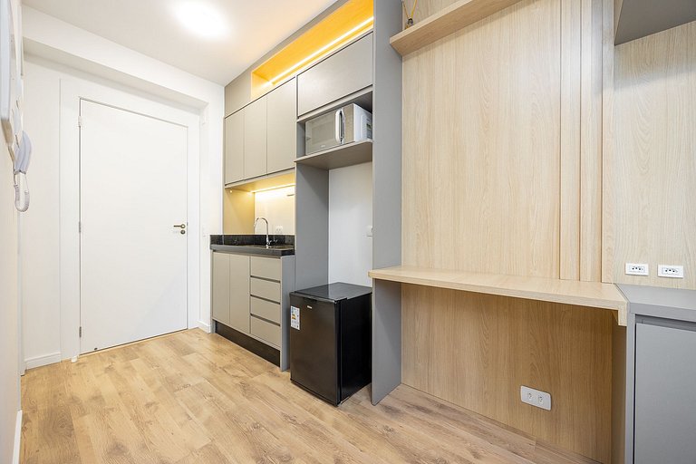 Apartamento finamente decorado no Centro de Curitiba, até 2