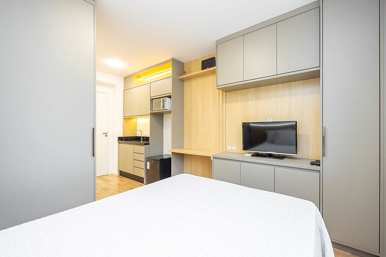 Apartamento finamente decorado no Centro de Curitiba, até 2