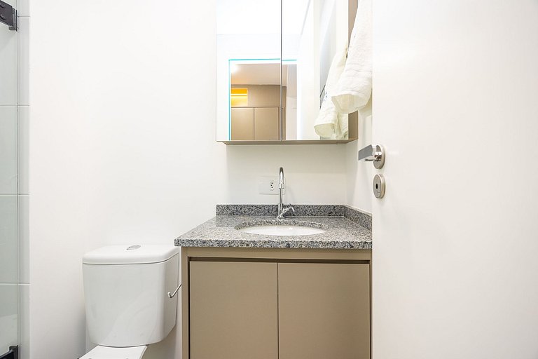 Apartamento finamente decorado no Centro de Curitiba, até 2