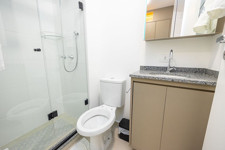 Apartamento finamente decorado no Centro de Curitiba, até 2