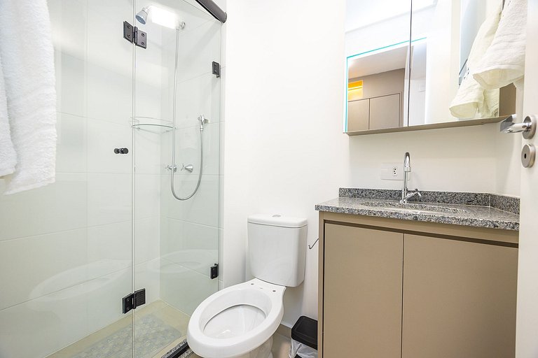 Apartamento finamente decorado no Centro de Curitiba, até 2