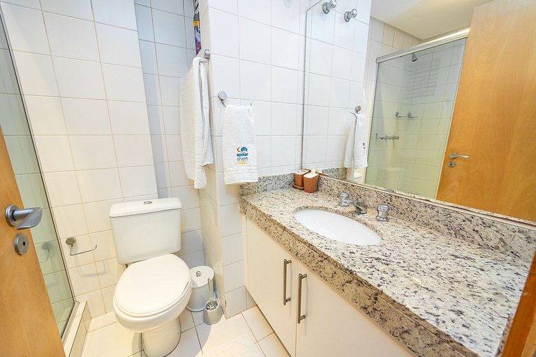 Apartamento finamente decorado, no Centro de Curitiba, até 2