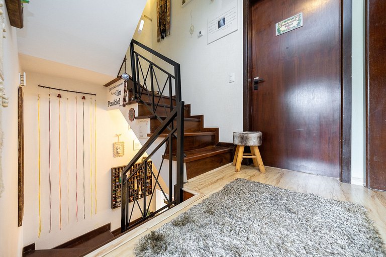 Triplex 3 quartos, sendo 3 suítes, no Hugo Lange, m²