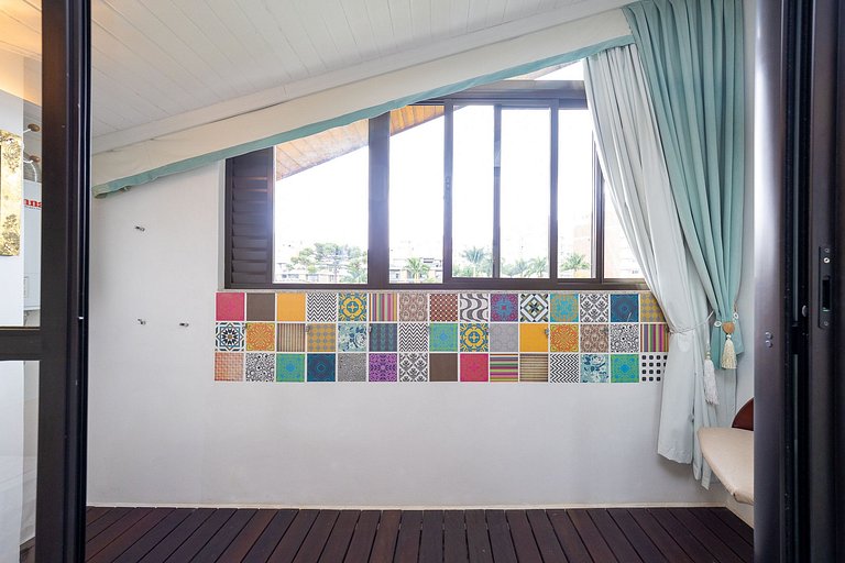 Triplex 3 quartos, sendo 3 suítes, no Hugo Lange, m²