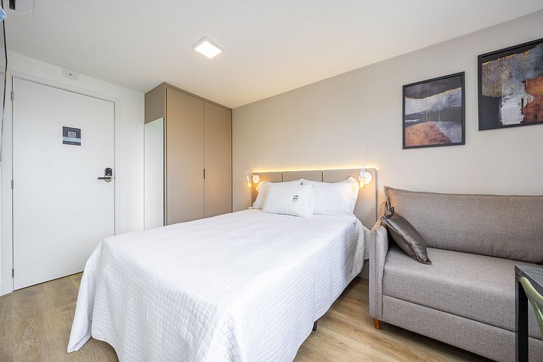 Ref 10298 | Studio finamente decorado em Curitiba, até 2 pes
