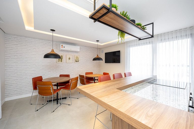 Ref 10298 | Studio finamente decorado em Curitiba, até 2 pes