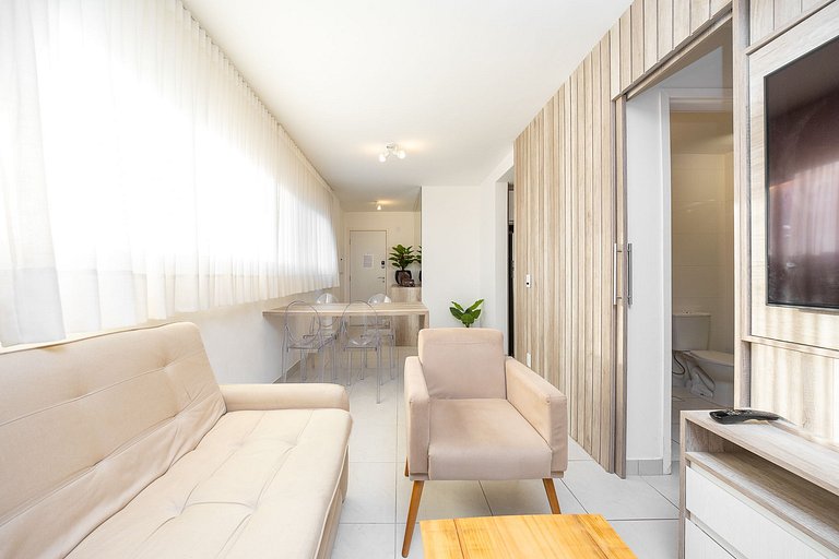 Apartamento decorado e completo, 1 quarto no centro de curit