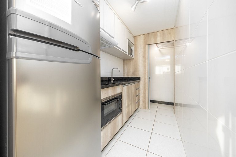 Apartamento decorado e completo, 1 quarto no centro de curit