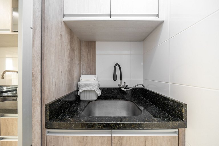 Apartamento decorado e completo, 1 quarto no centro de curit