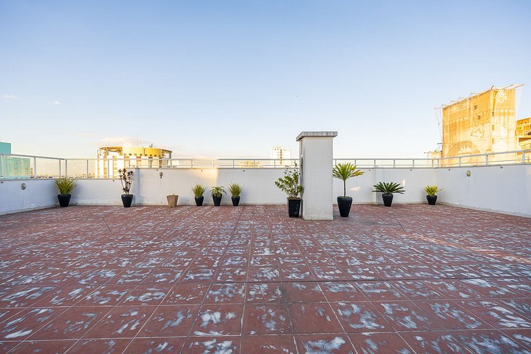 Apartamento decorado e completo, 1 quarto no centro de curit