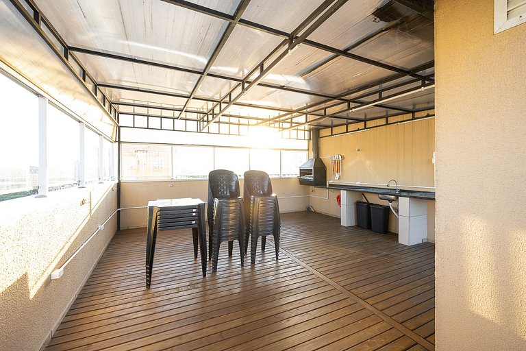 Apartamento decorado e completo, 1 quarto no centro de curit