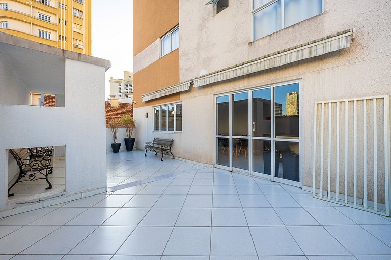 Apartamento decorado e completo, 1 quarto no centro de curit