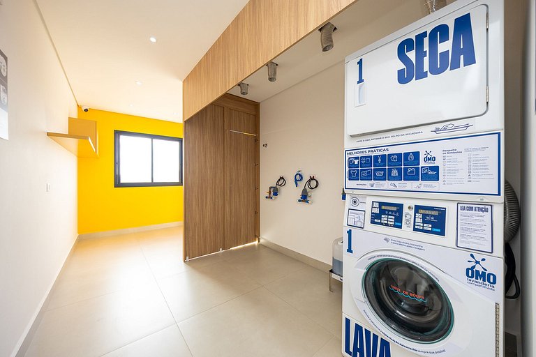 Studio finamente decorado no Centro de Curitiba