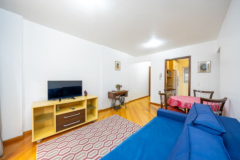 Apartamento 2 quartos finamente decorado Batel