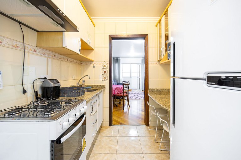 Apartamento 2 quartos finamente decorado Batel