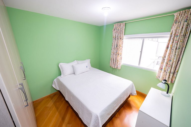 Apartamento 2 quartos finamente decorado Batel