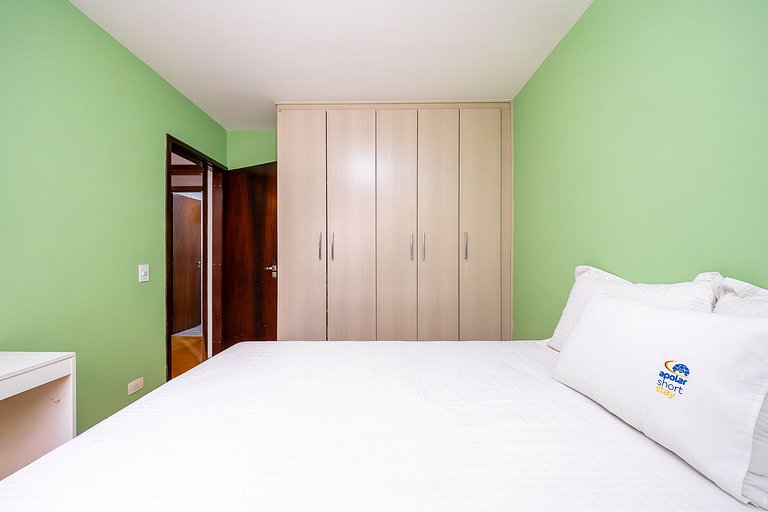 Apartamento 2 quartos finamente decorado Batel